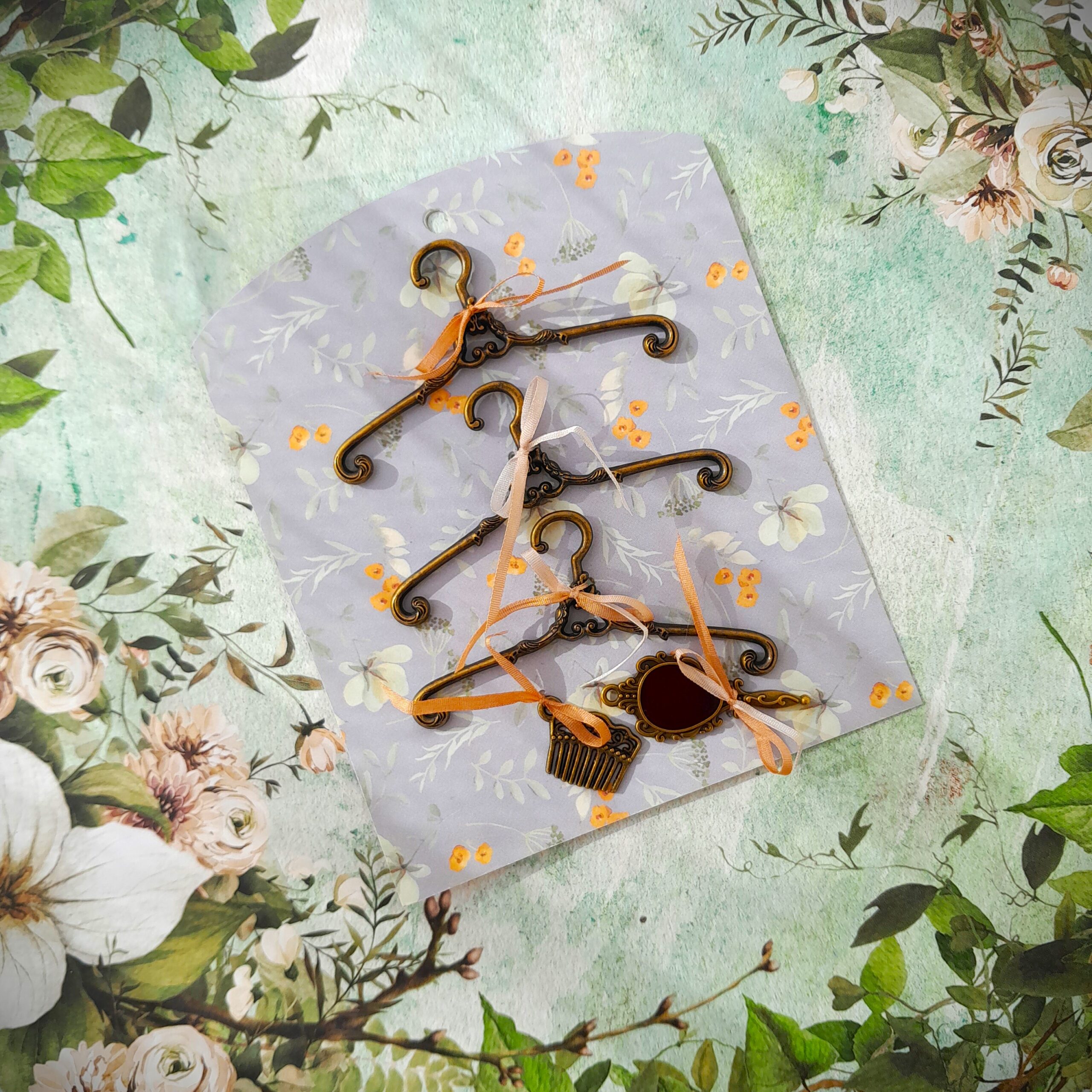 Popovy Doll's Miniature Set